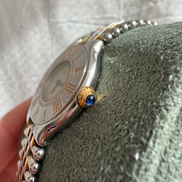 Cartier watch, Roman Bezel, Ivory Dial, bullet strap, Must de Cartier - Picture 4 of 12